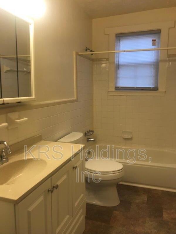 Maycox Ave: Spacious 3BR Duplex property image