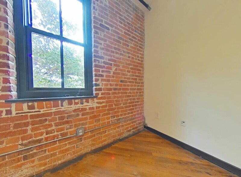 1318 West Broad Street Apt 207 Richmond, VA 23220 property image
