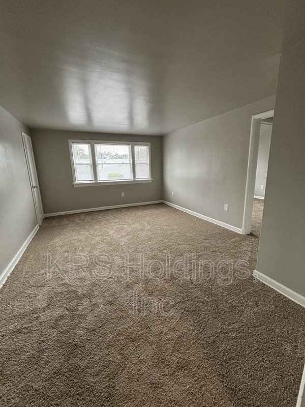 Open property image