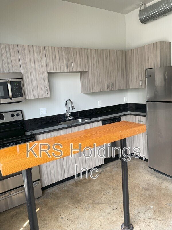 123 Pine St 7 property image