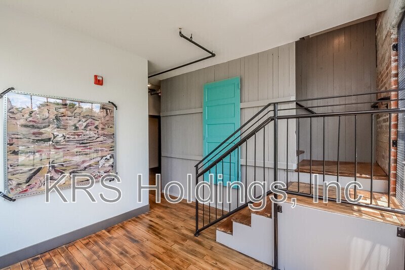 123 Pine St 7 property image
