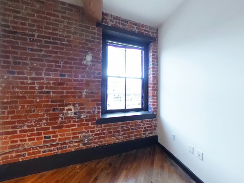 1318 W Broad St Apt 202 Richmond, VA 23220 property image