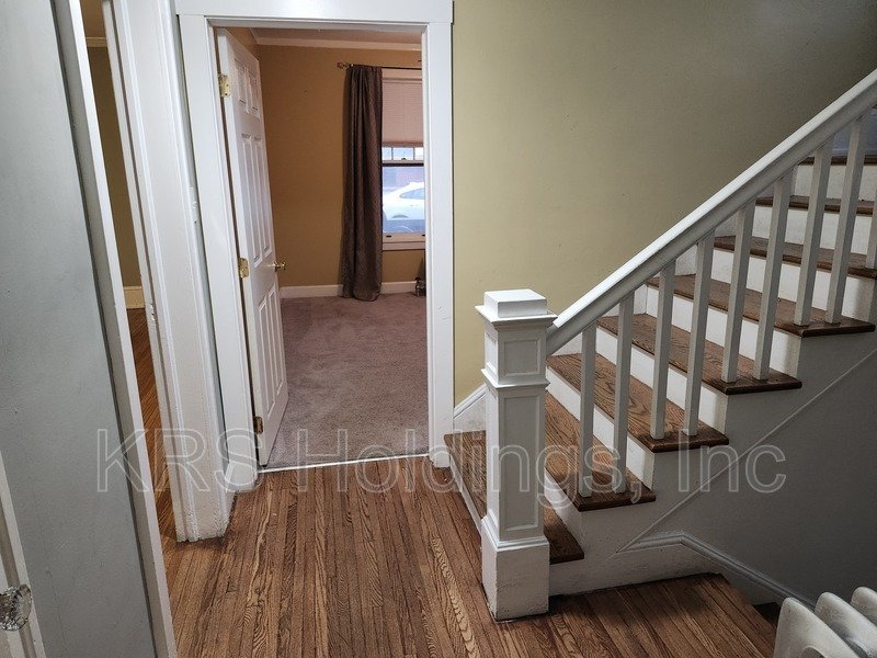 Single Family 5 BR House in Harrisonburg Available NOW property image