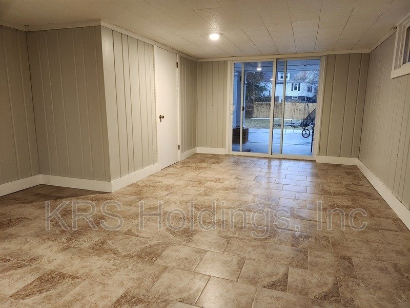 Single Family 5 BR House in Harrisonburg Available NOW property image