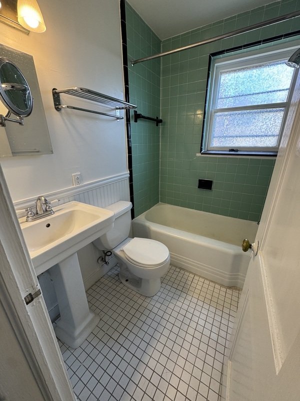 500 W Franklin st 6 property image