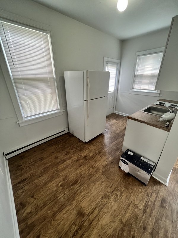 1018 maplewood ave 1 property image