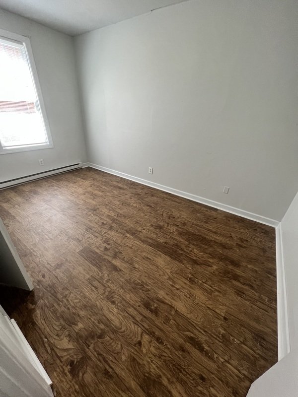 1018 maplewood ave 1 property image
