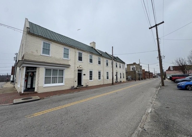 201 E Bank st 3 property image