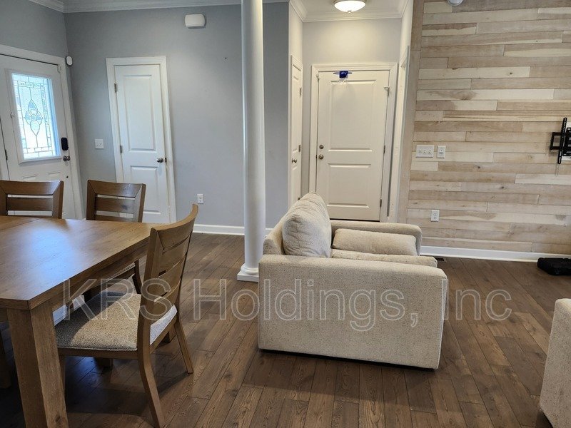 AVAILABLE NOW-Beautiful Single Family 4 BR, 2.5 Bath Home, Great Location property image