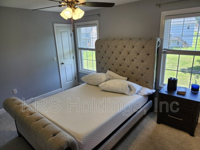 AVAILABLE NOW-Beautiful Single Family 4 BR, 2.5 Bath Home, Great Location property image