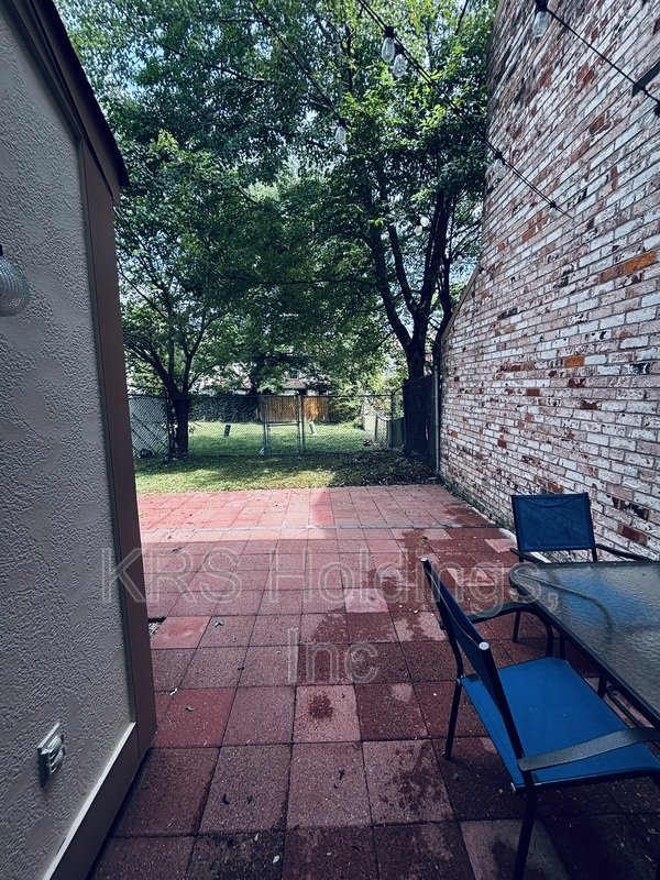 Lovely Townhome Ready Now! property image