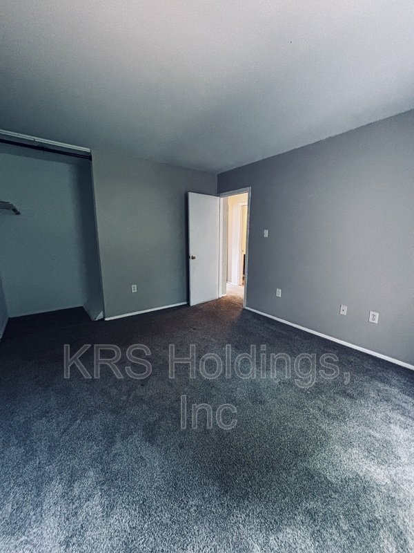 Lovely Townhome Ready Now! property image