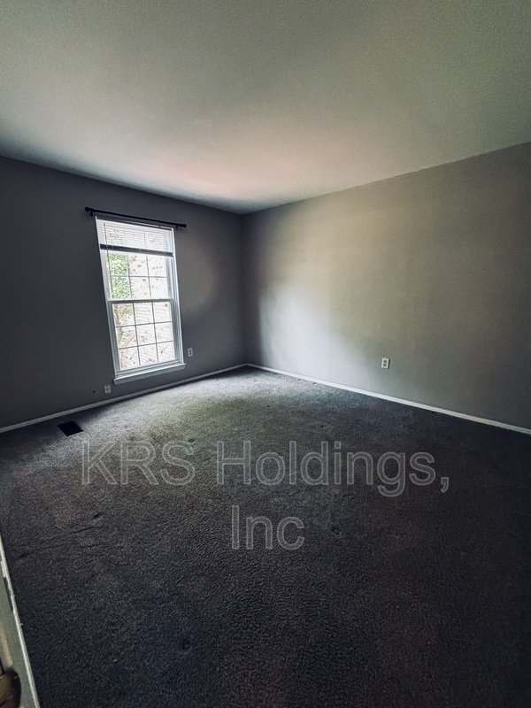 Lovely Townhome Ready Now! property image