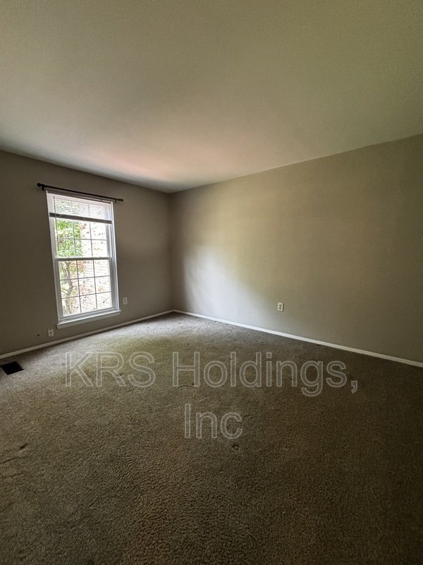 Lovely Townhome Ready Now! property image