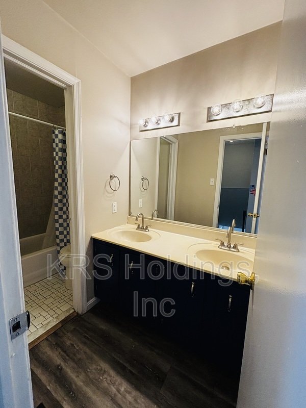 Lovely Townhome Ready Now! property image