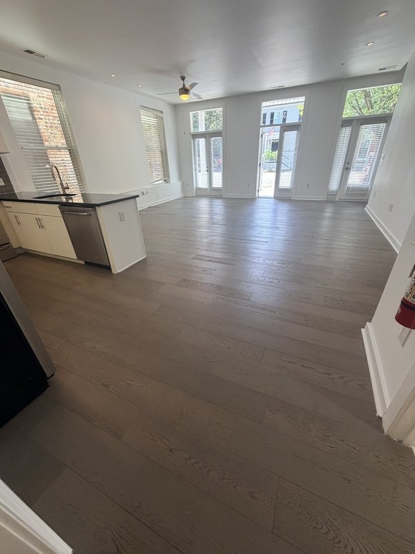 Includes water, sewer, trash, cable, and Internet! property image