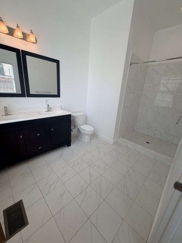 Includes water, sewer, trash, cable, and Internet! property image
