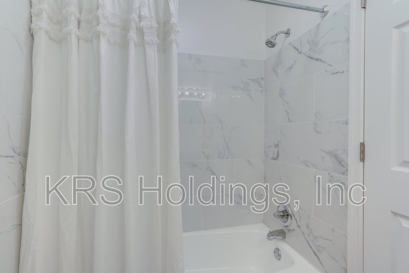 Renovated 1BR Only $995/Month | Utilities Included + Washer/Dryer property image