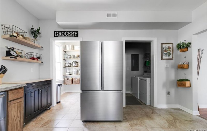 1536 Williamsburg Rd property image