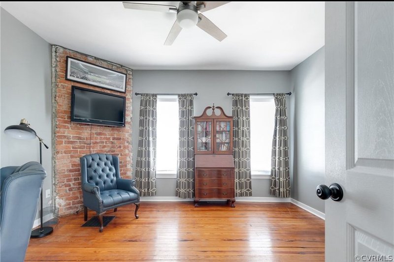 1536 Williamsburg Rd property image