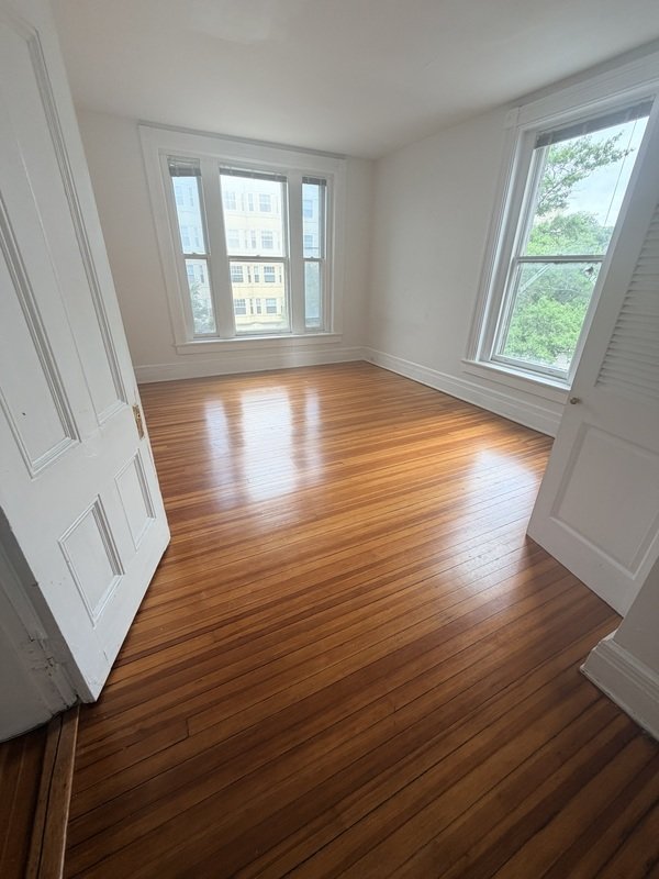 500 W Franklin St 7 property image
