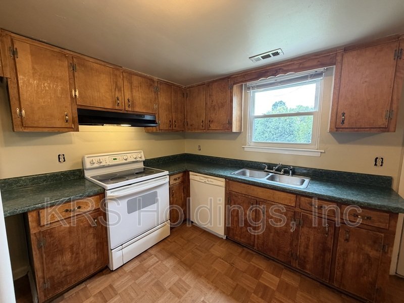 Charming property image