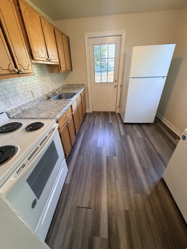 1915 Chelsea st property image
