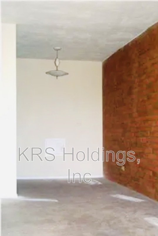 Bright property image