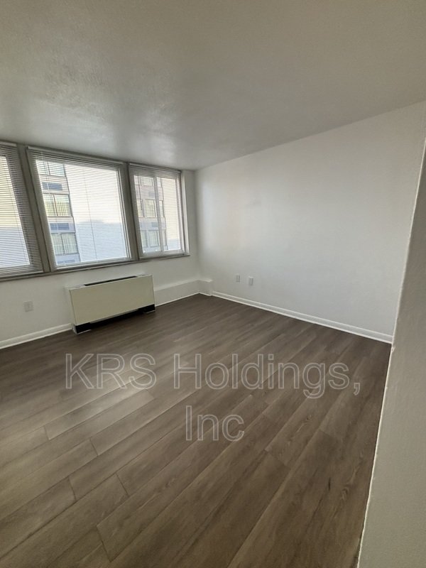 311 W Franklin Street Apt Apt 1201 property image