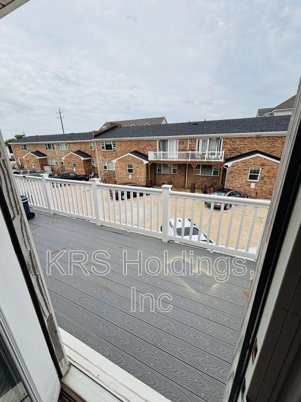 Bright property image