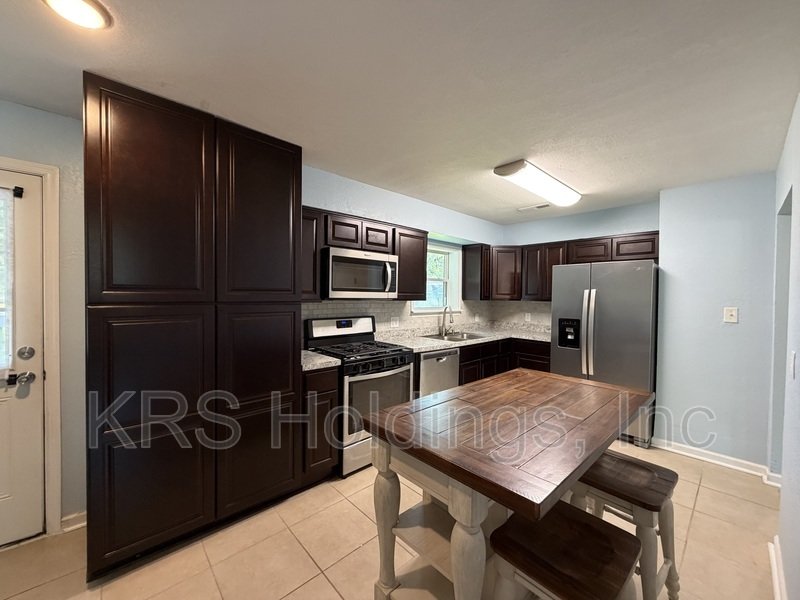 3944 Port Road property image