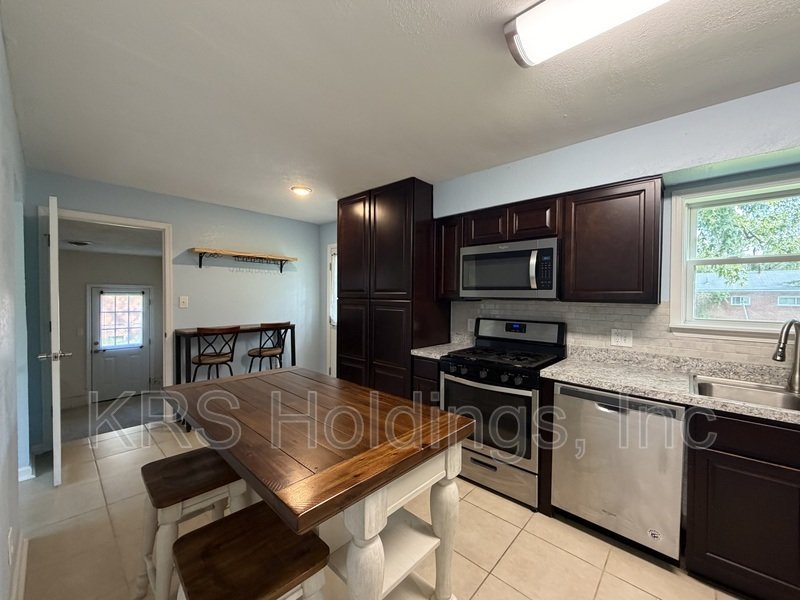 3944 Port Road property image