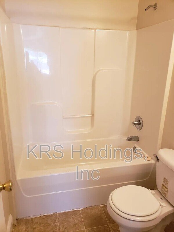 2110 Phaup ST, Unit B property image