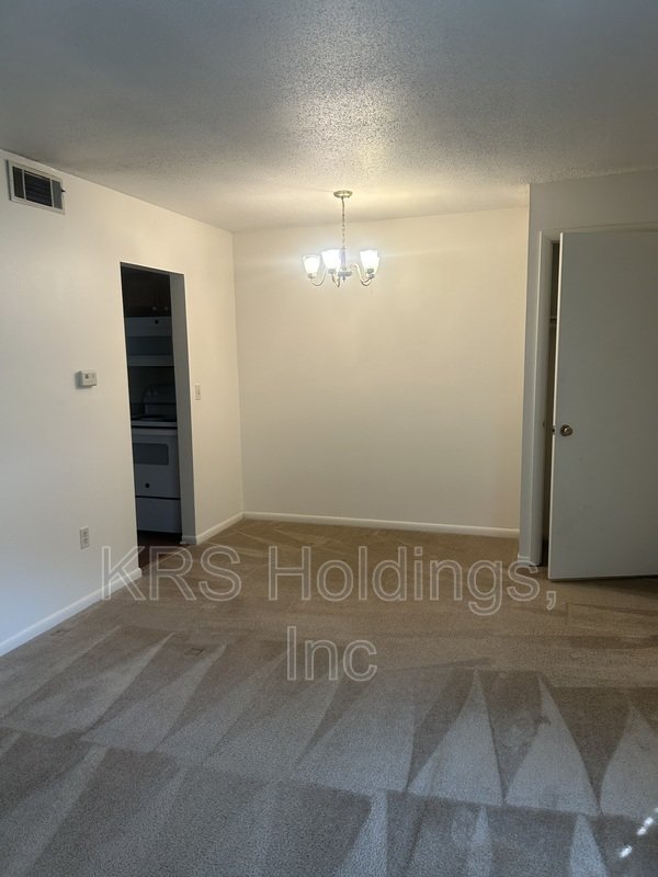 Bright property image