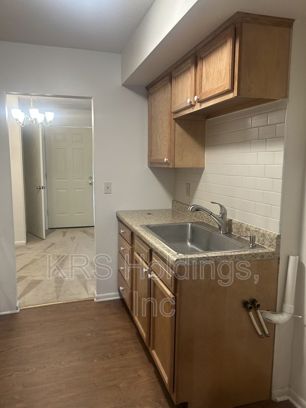 Bright property image