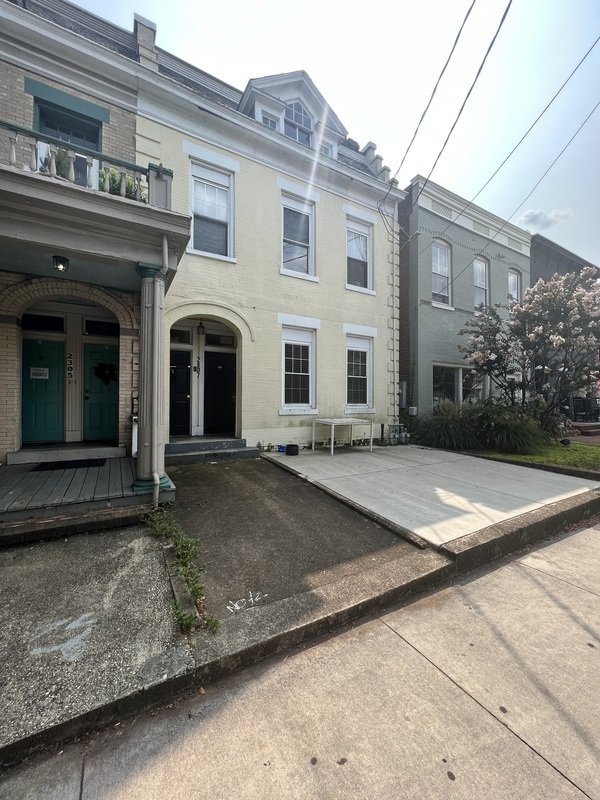 2307 W Main st A property image